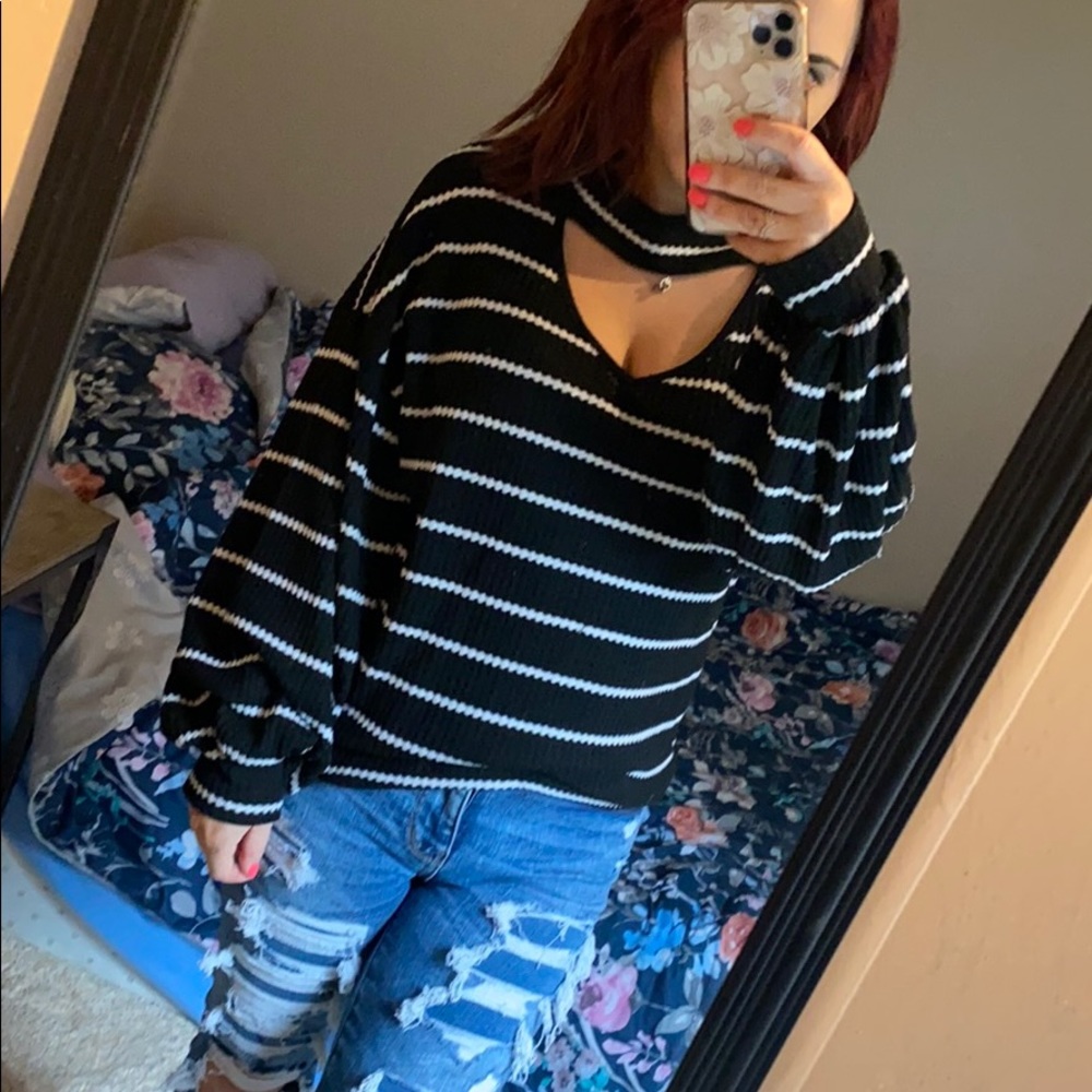 Choker Sweater